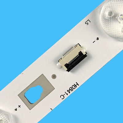 L'éclairage de la télévision à LED est fourni par un émetteur-récepteur à LED.
